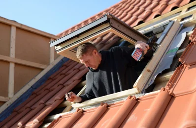 Pose de fenêtres de toit Velux à Mogneneins